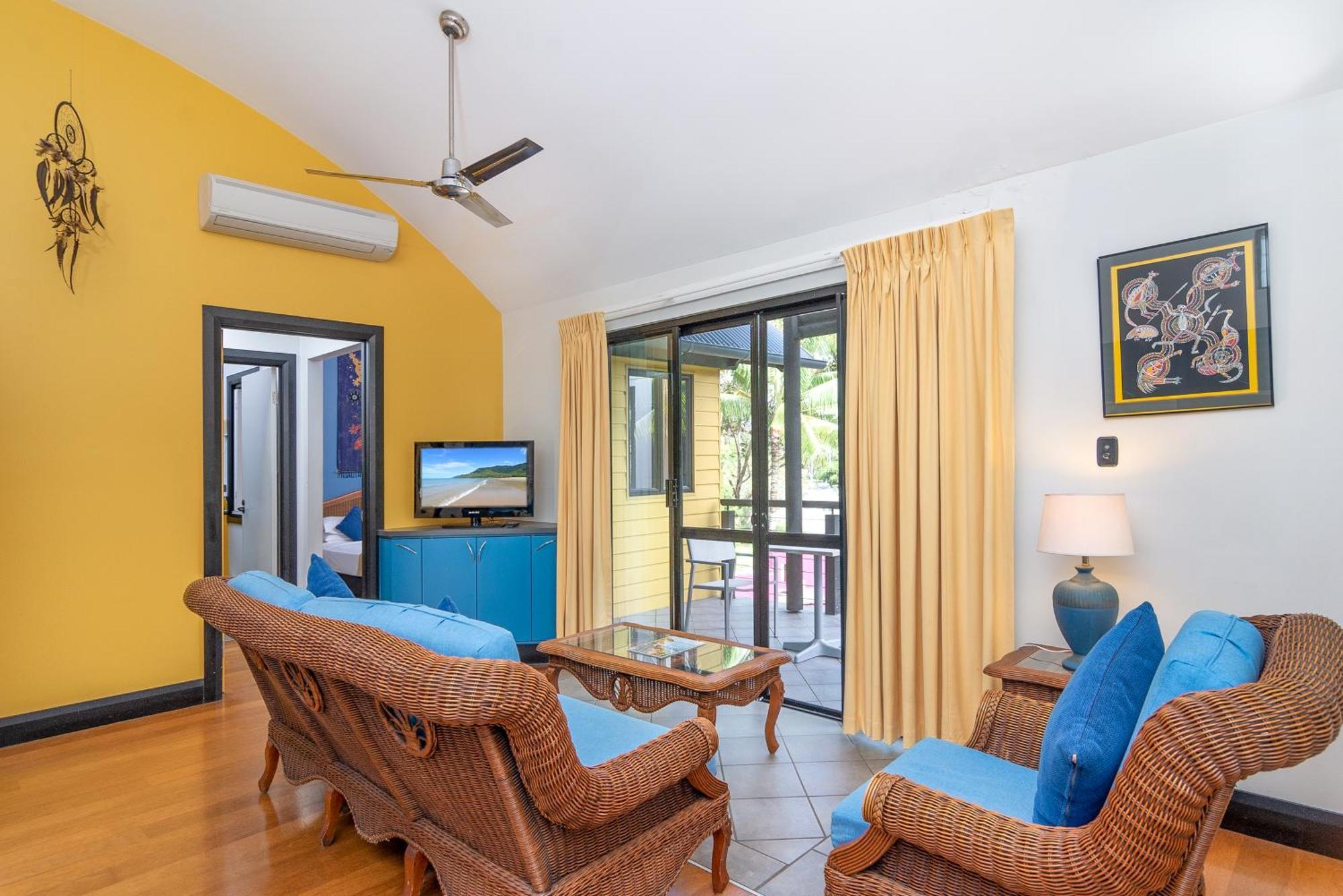 Dreamcatcher Beach-Side Apartments Port Douglas Dış mekan fotoğraf